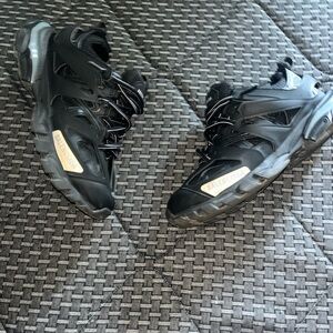 Balenciaga Men's Black and Gray Sneakers